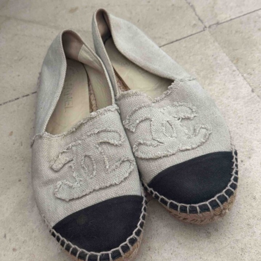 CHANEL Cream and Black Espadrilles